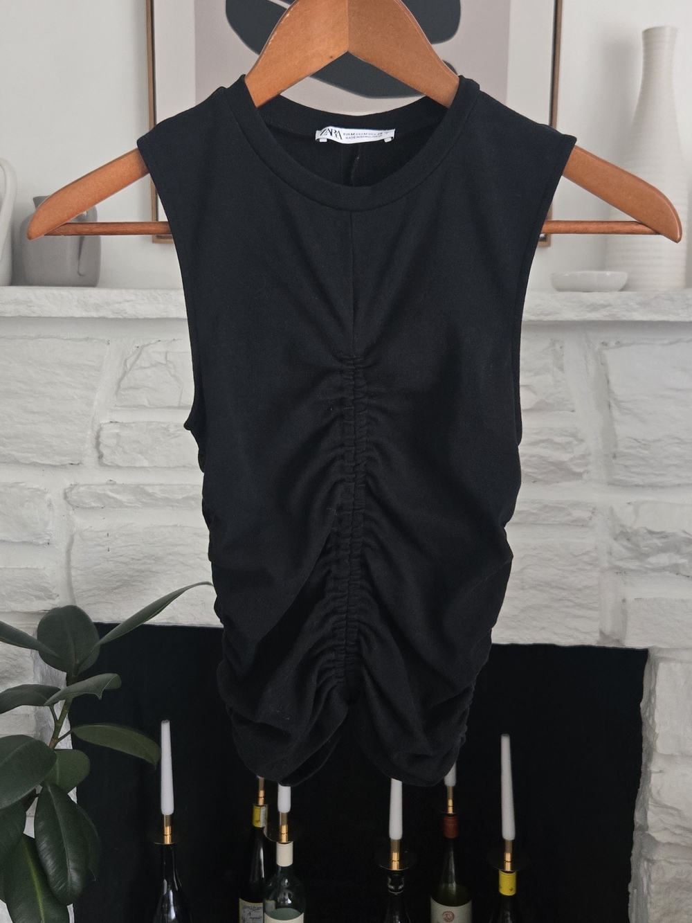Zara Black Sleeveless Ruched Crew Neck Tank Top